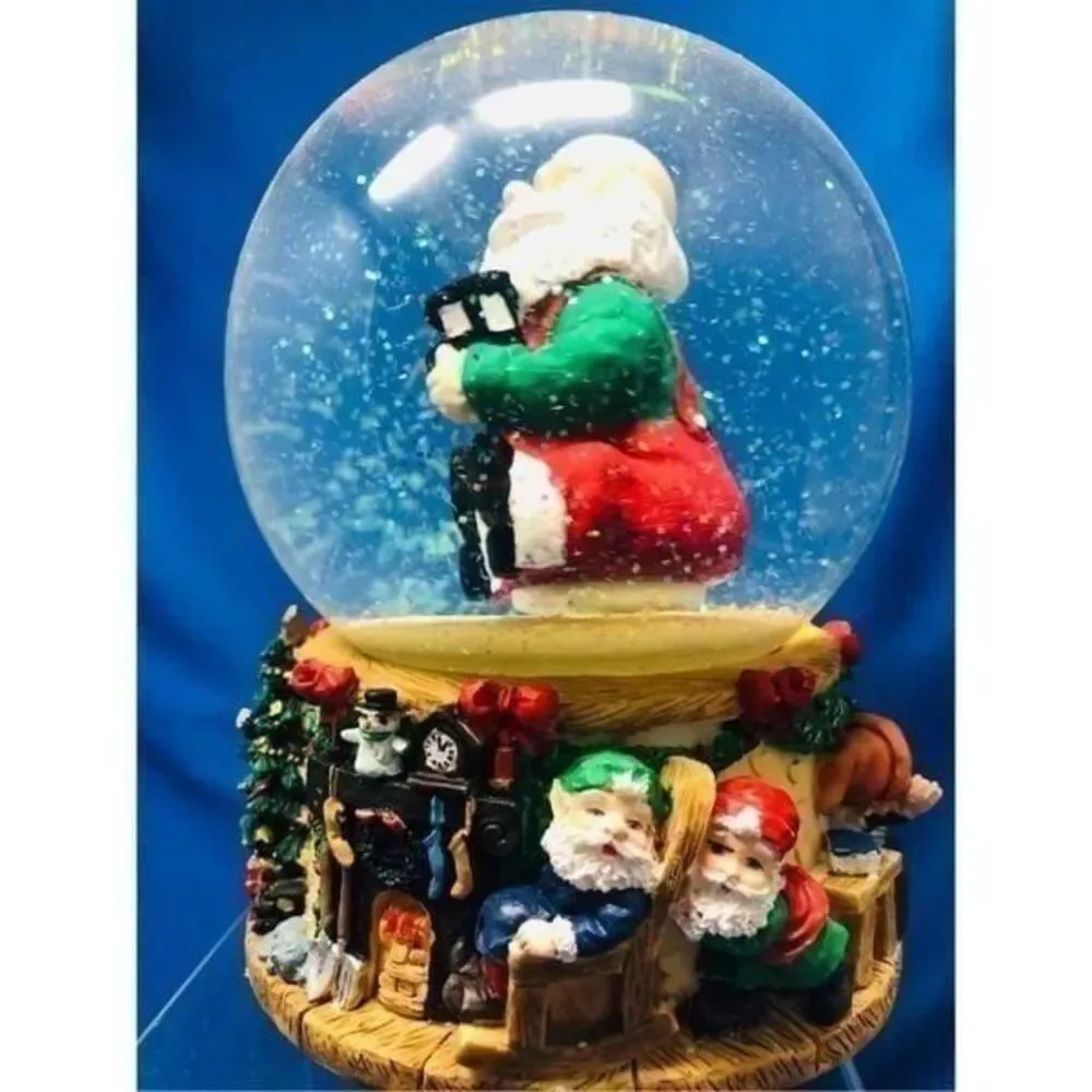Joy bride Magical Musical Dancing Waterball Santa vintage 6”x4.5”